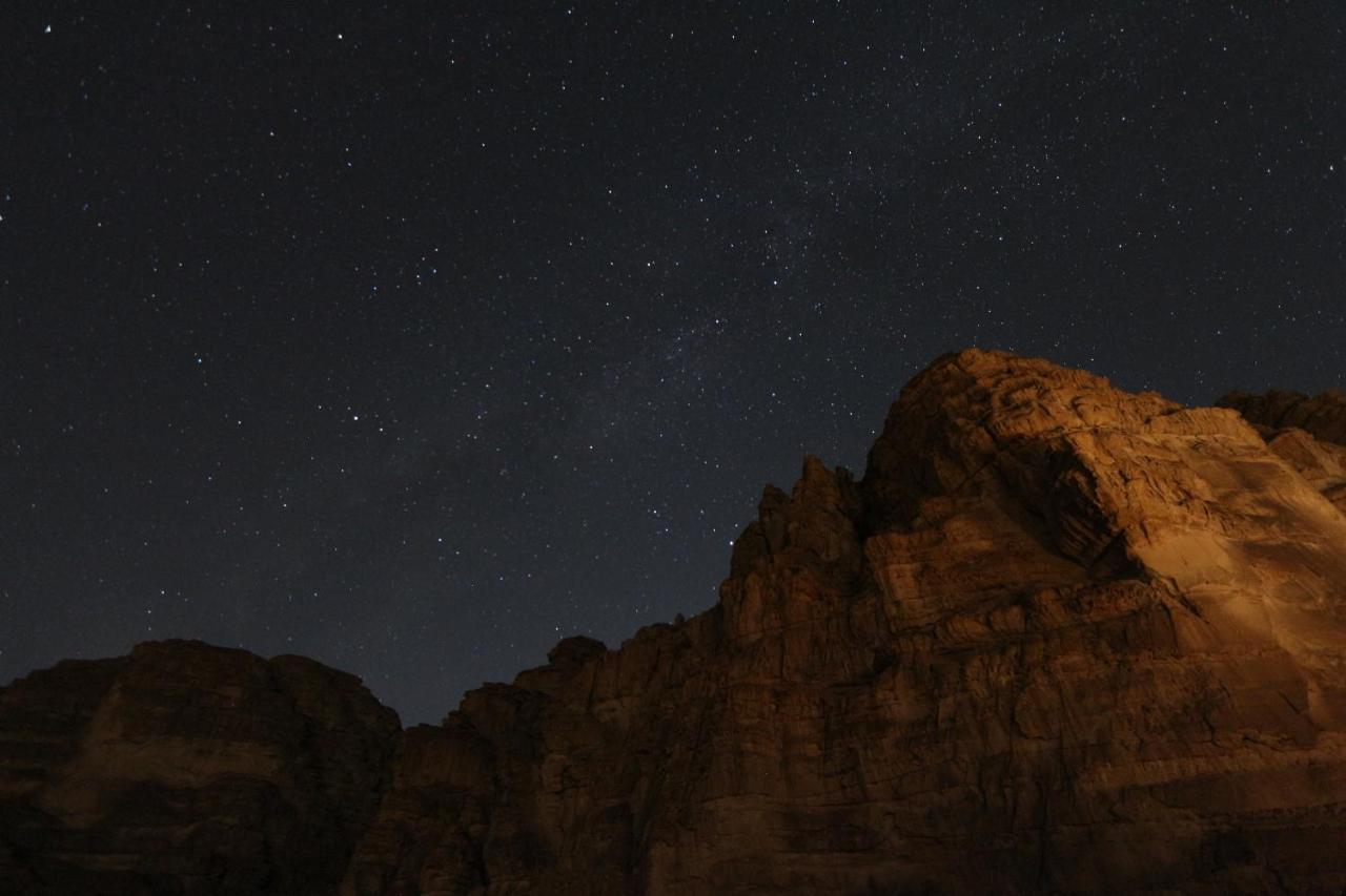 Wadi Rum Hugo Camp Exterior photo